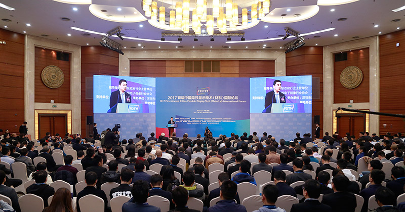 1LXE9193web.jpg 1LXE9193web.jpg