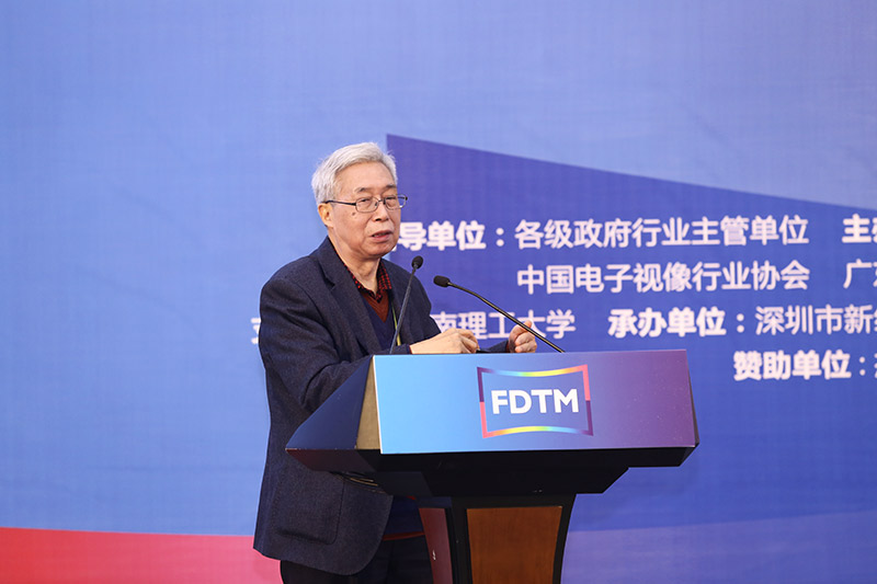 4C10H3495web.jpg 4C10H3495web.jpg