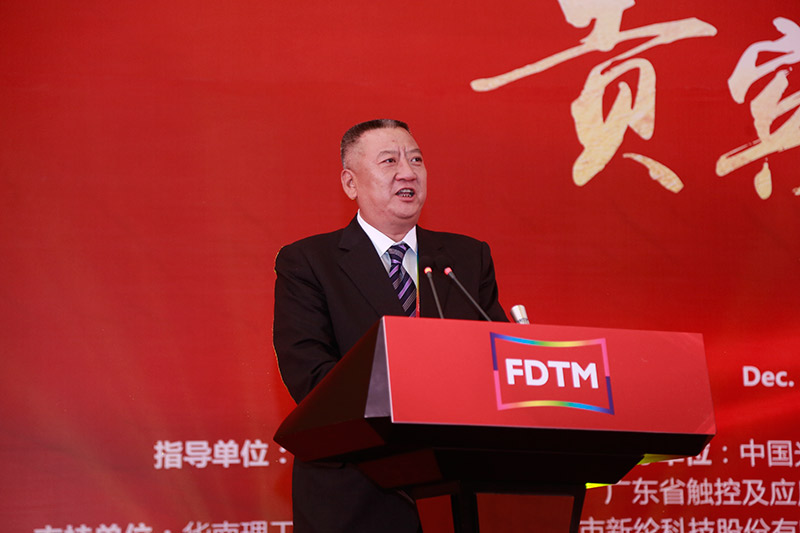 10LXE0122web.jpg 10LXE0122web.jpg