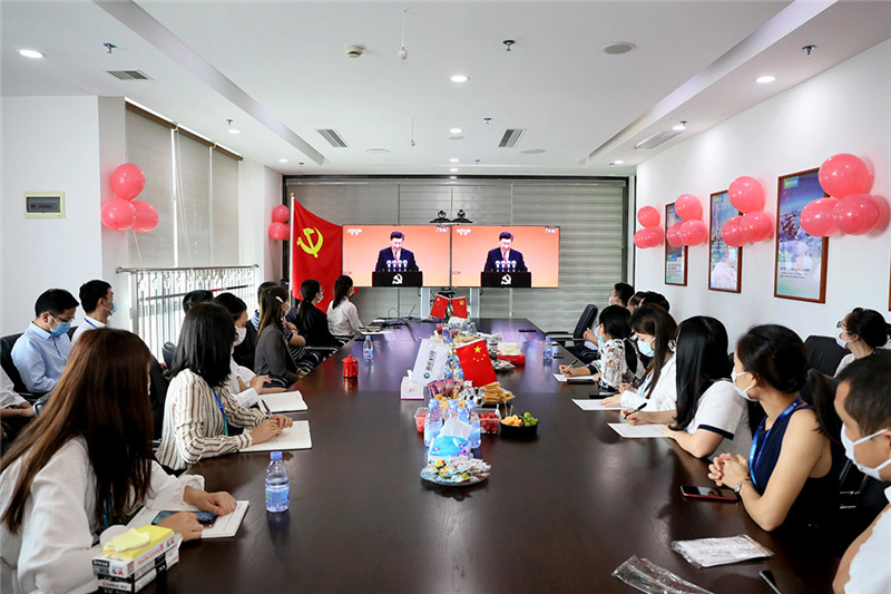 IMGL0496web.jpg IMGL0496web.jpg