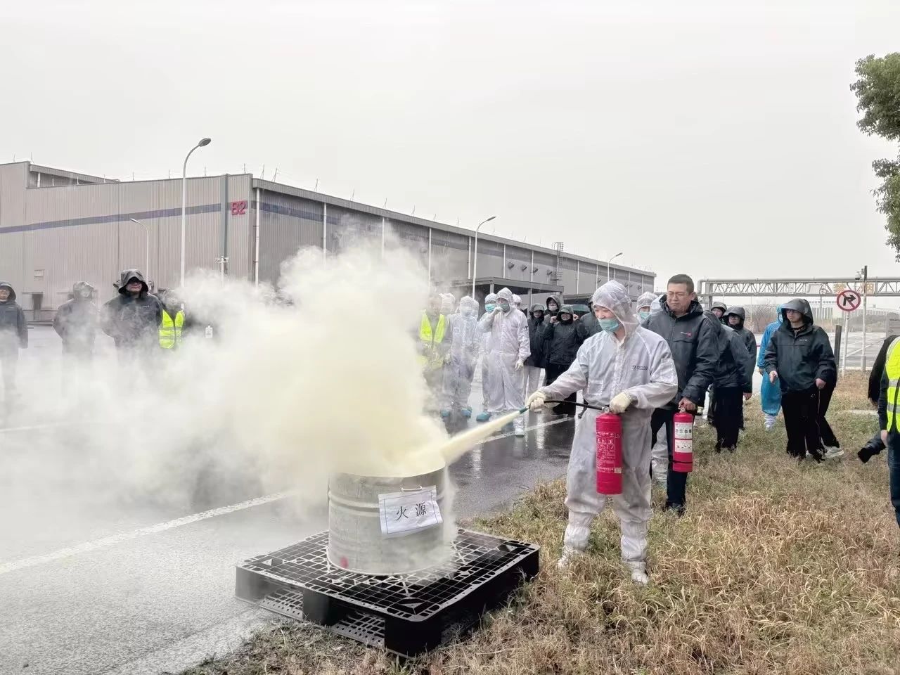 b24196667a12e75fe8061bc460e50a43.jpg b24196667a12e75fe8061bc460e50a43.jpg